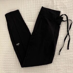 Alo Leggings